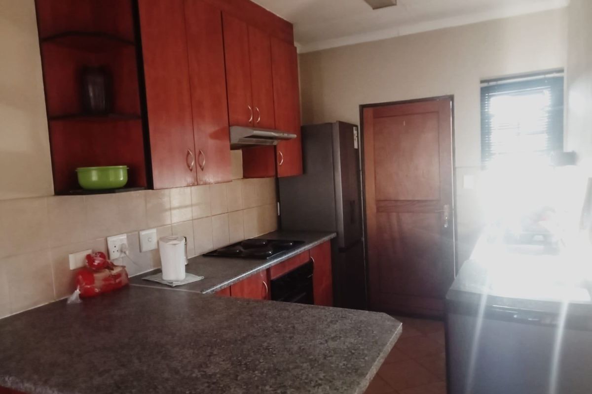 Apartment For Sale In Germiston - Photo 3