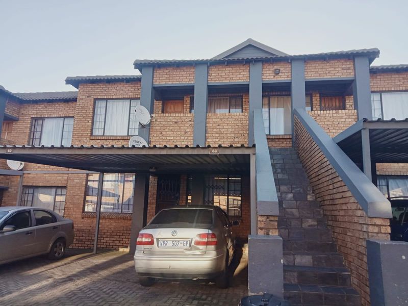 Apartment For Sale In Germiston - Photo 1