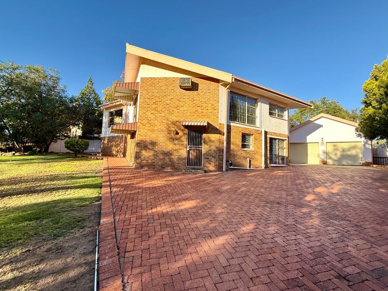 House For Sale In Bloemfontein - Photo 8