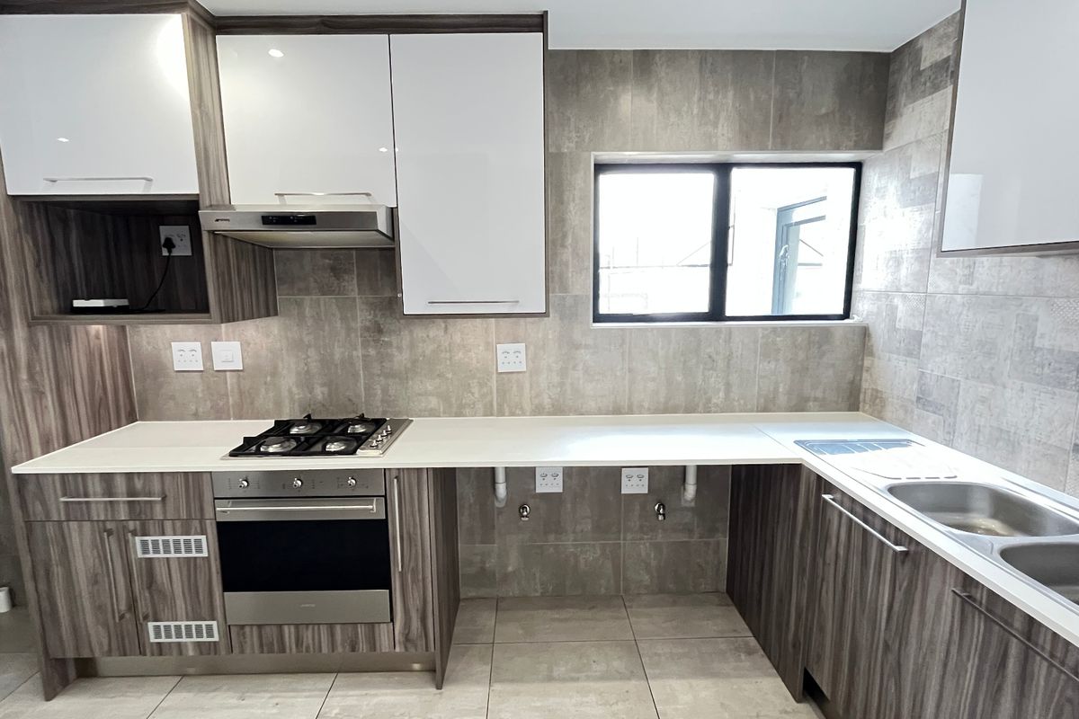 Apartment Rental Monthly In Benoni - Photo 4