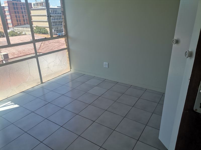 Apartment For Sale In Pretoria - Photo 9