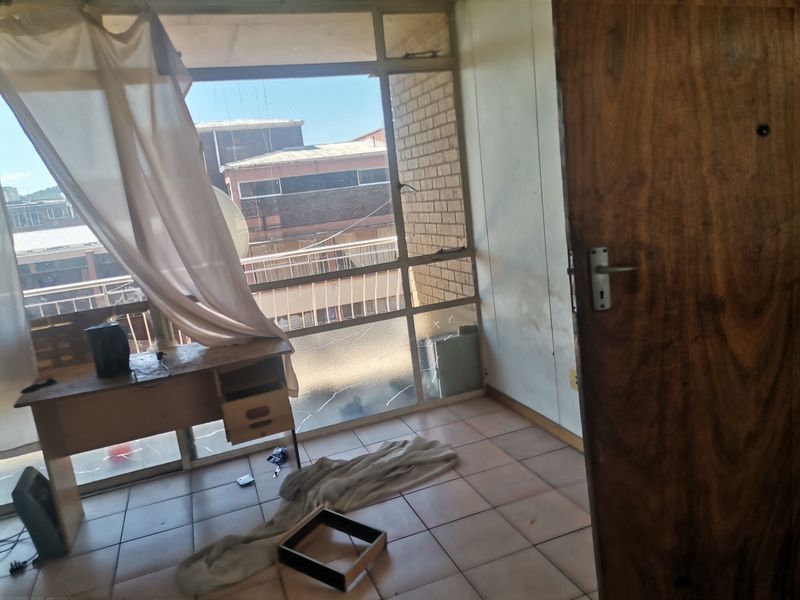 Apartment For Sale In Pretoria - Photo 5