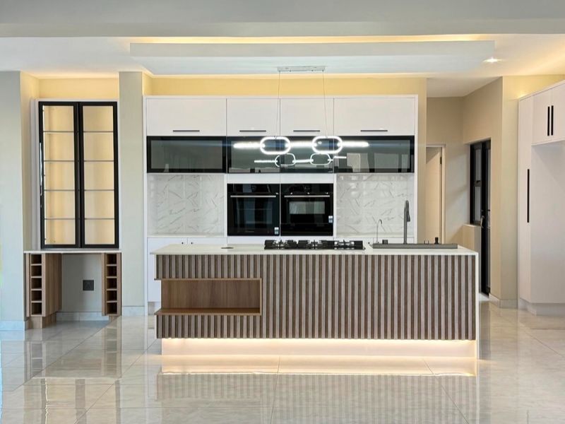 House For Sale In Centurion - Photo 2