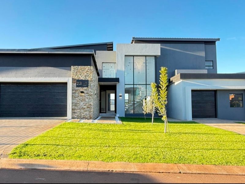 House For Sale In Centurion - Photo 1