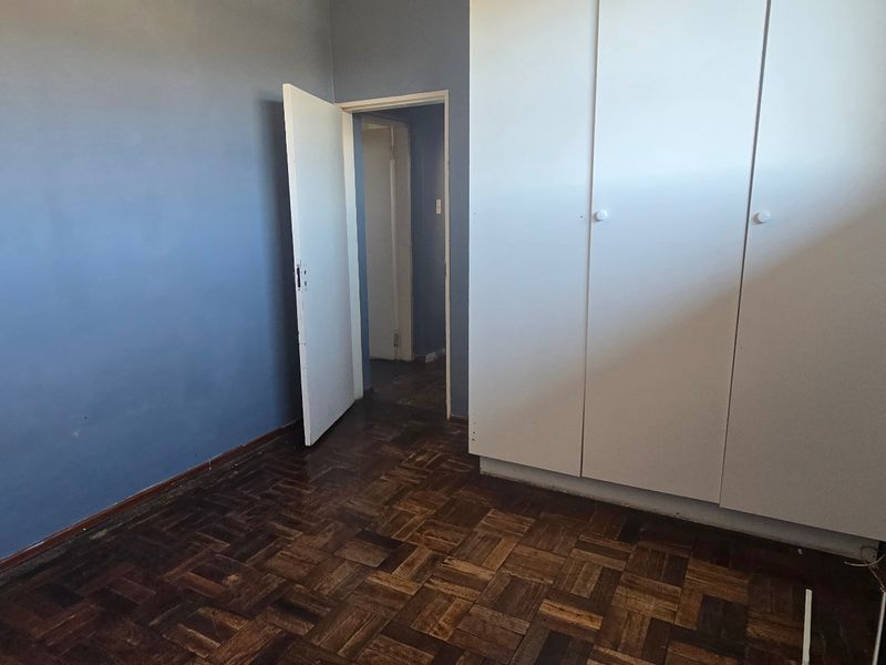 Apartment For Sale In Johannesburg - Photo 4