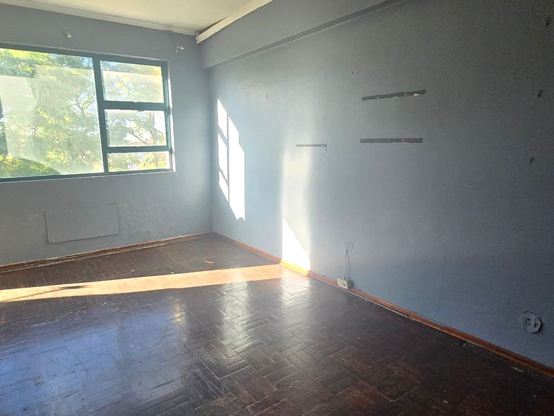 Apartment For Sale In Johannesburg - Photo 5