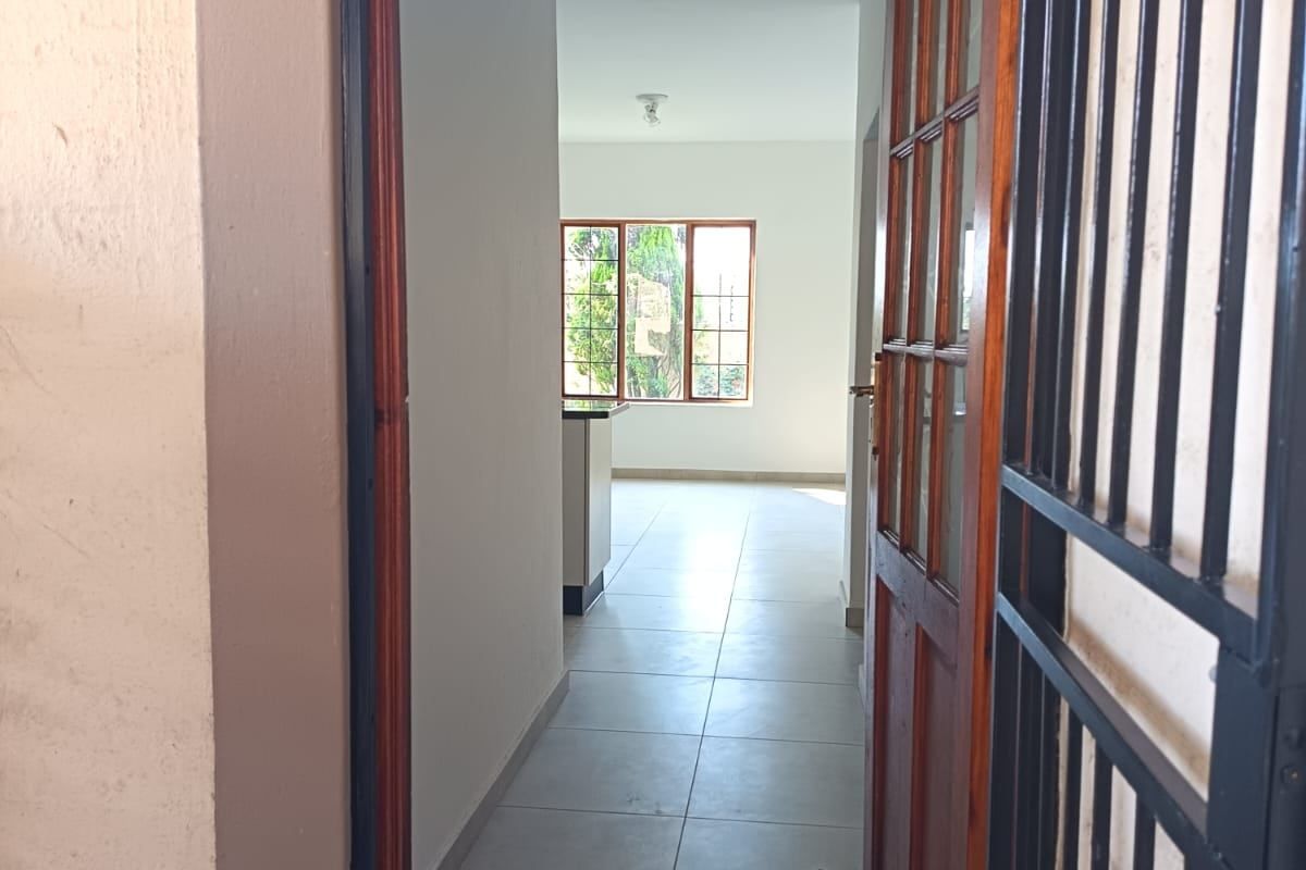 Townhouse For Sale In Midrand - Photo 2