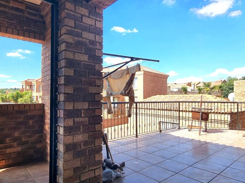 Apartment Rental Monthly In Johannesburg - Photo 2