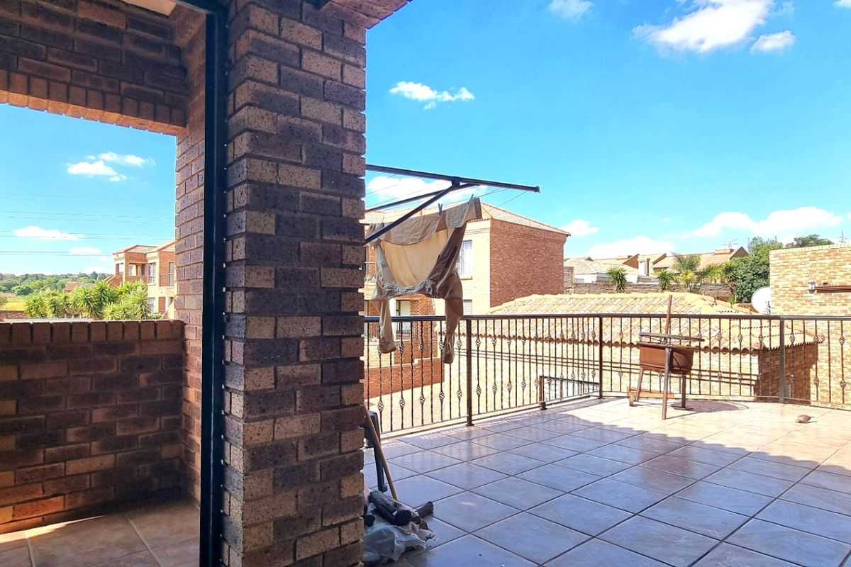 Apartment Rental Monthly In Johannesburg - Photo 2
