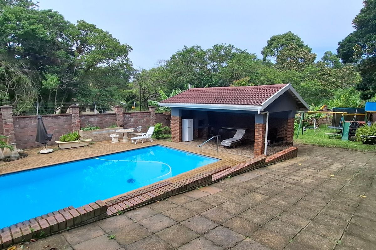 House For Sale In Port Edward - Photo 2
