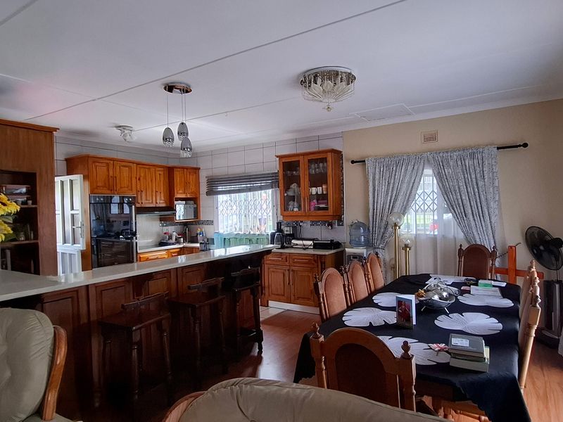 House For Sale In Port Edward - Photo 10