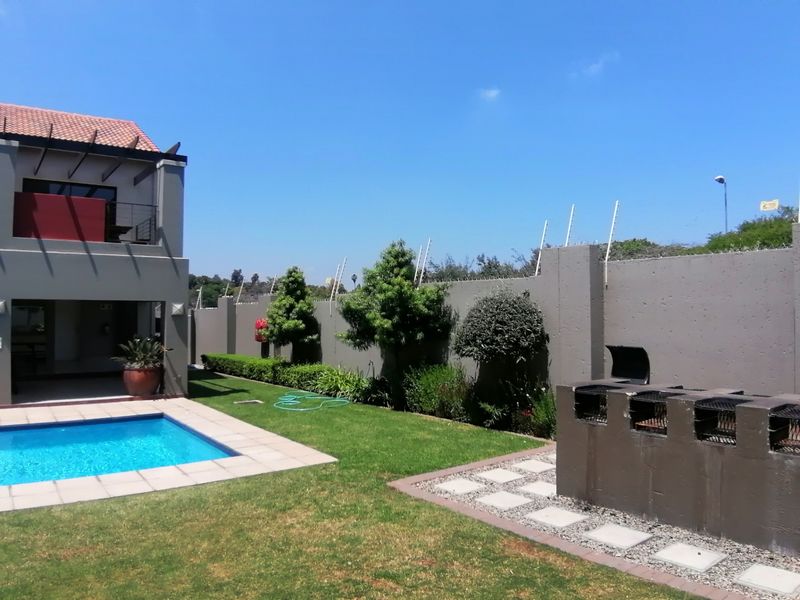 Apartment Rental Monthly In Sandton - Photo 3
