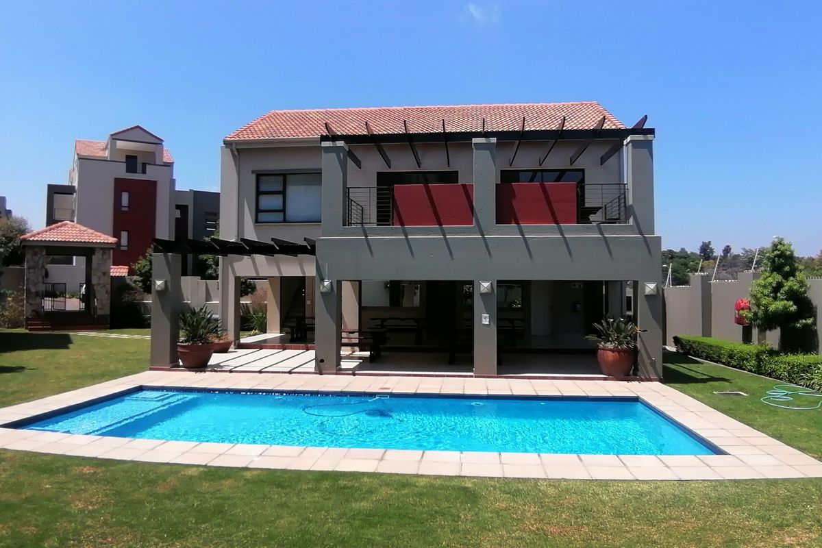 Apartment Rental Monthly In Sandton - Photo 2