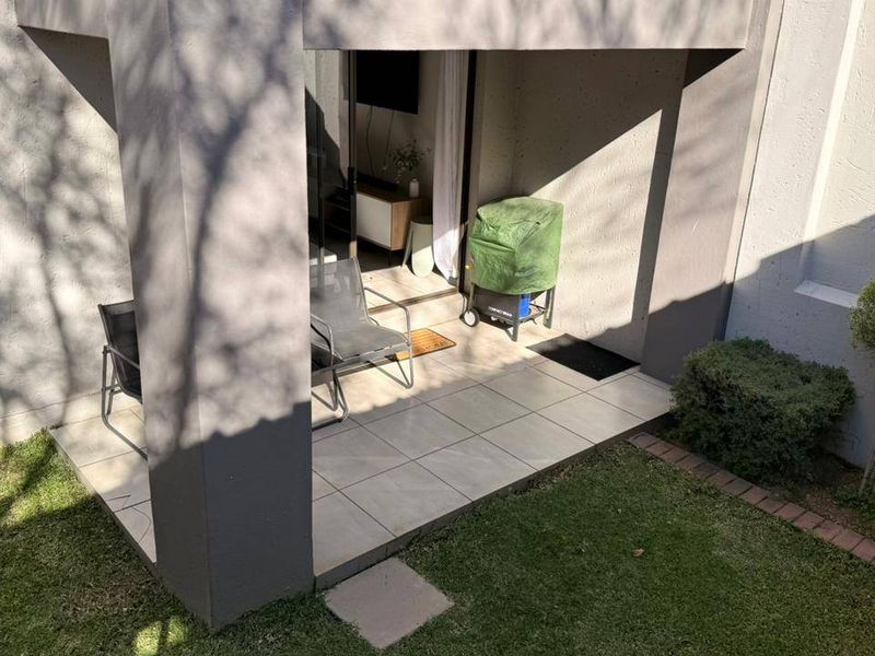 Apartment Rental Monthly In Sandton - Photo 10