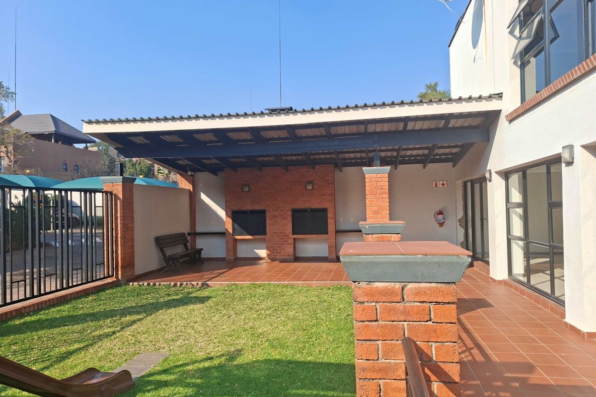 Apartment For Sale In Sandton - Photo 4