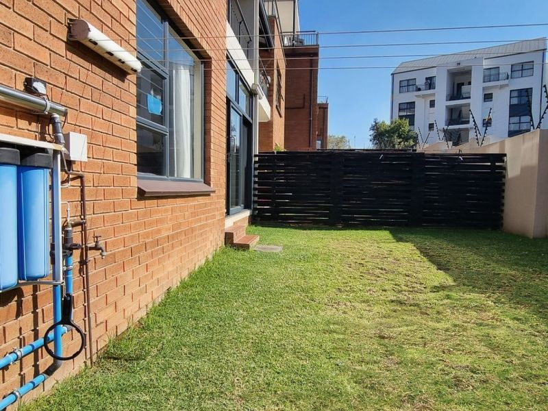 Apartment For Sale In Johannesburg - Photo 4