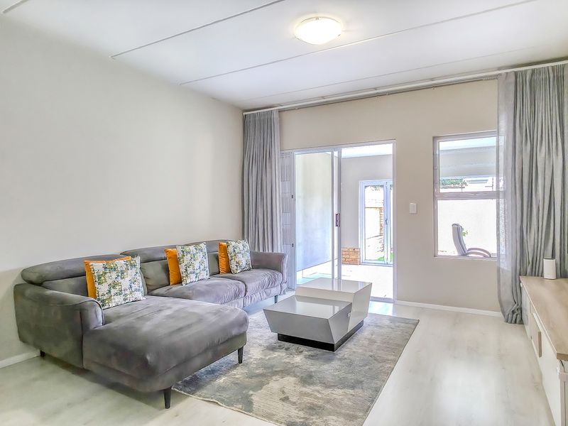 Apartment For Sale In Randburg - Photo 10