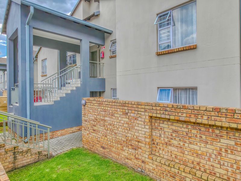 Apartment For Sale In Randburg - Photo 7