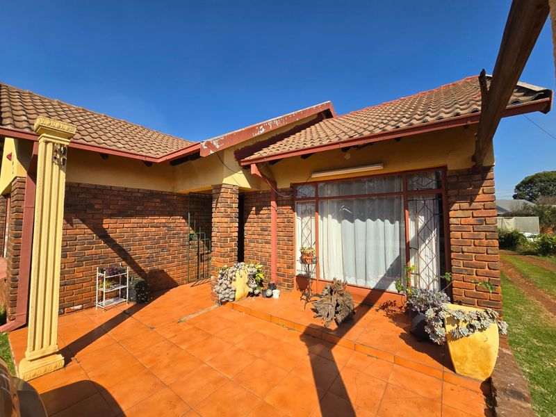 House For Sale In Middelburg - Photo 2