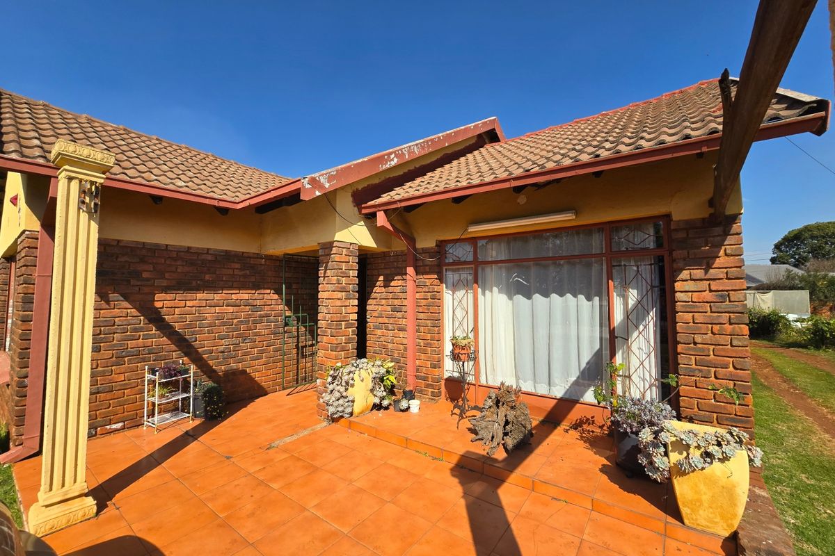 House For Sale In Middelburg - Photo 2