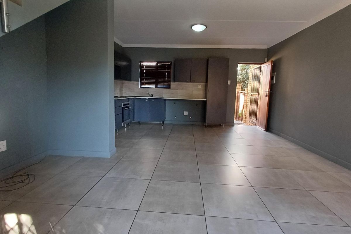 Cluster For Sale In Midrand - Photo 3