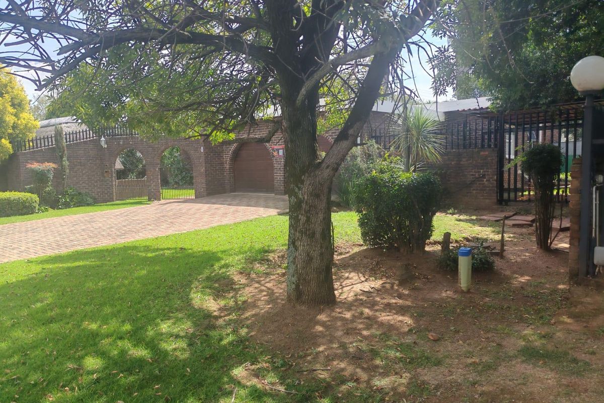 House For Sale In Boksburg - Photo 4