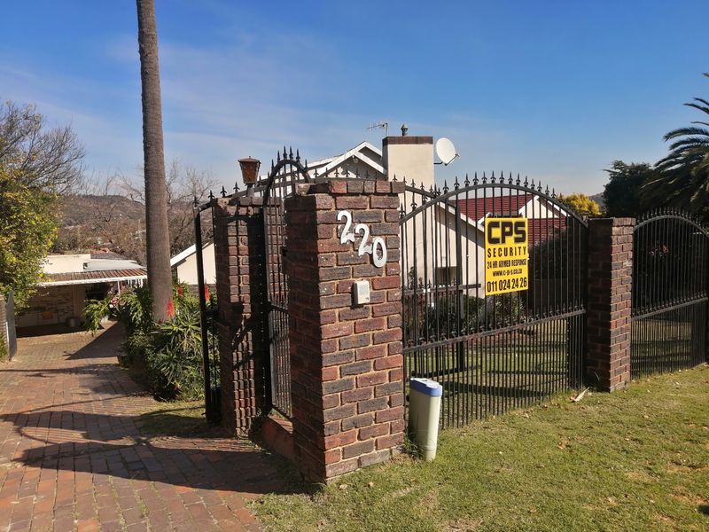 House For Sale In Johannesburg - Photo 1