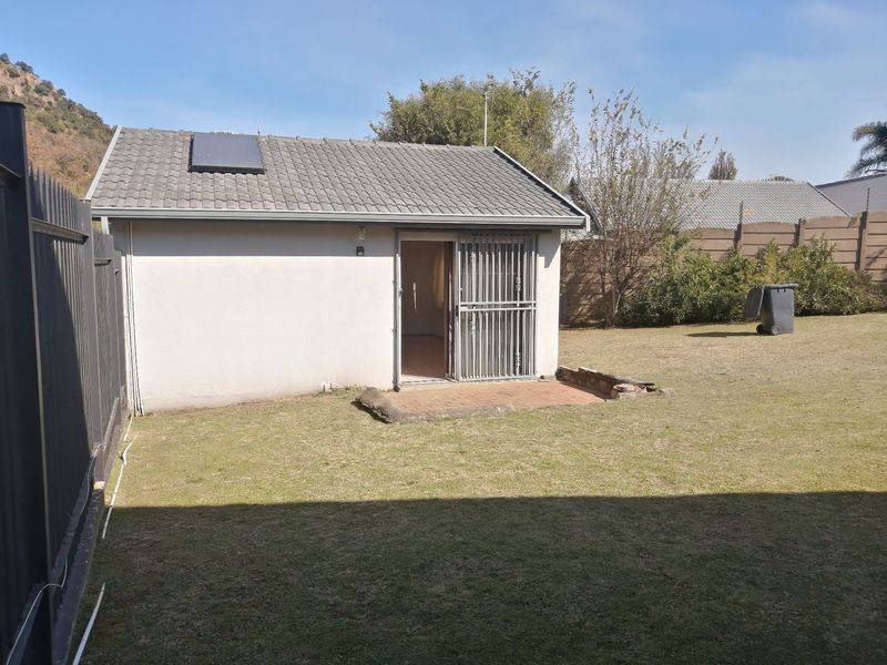 House For Sale In Johannesburg - Photo 3