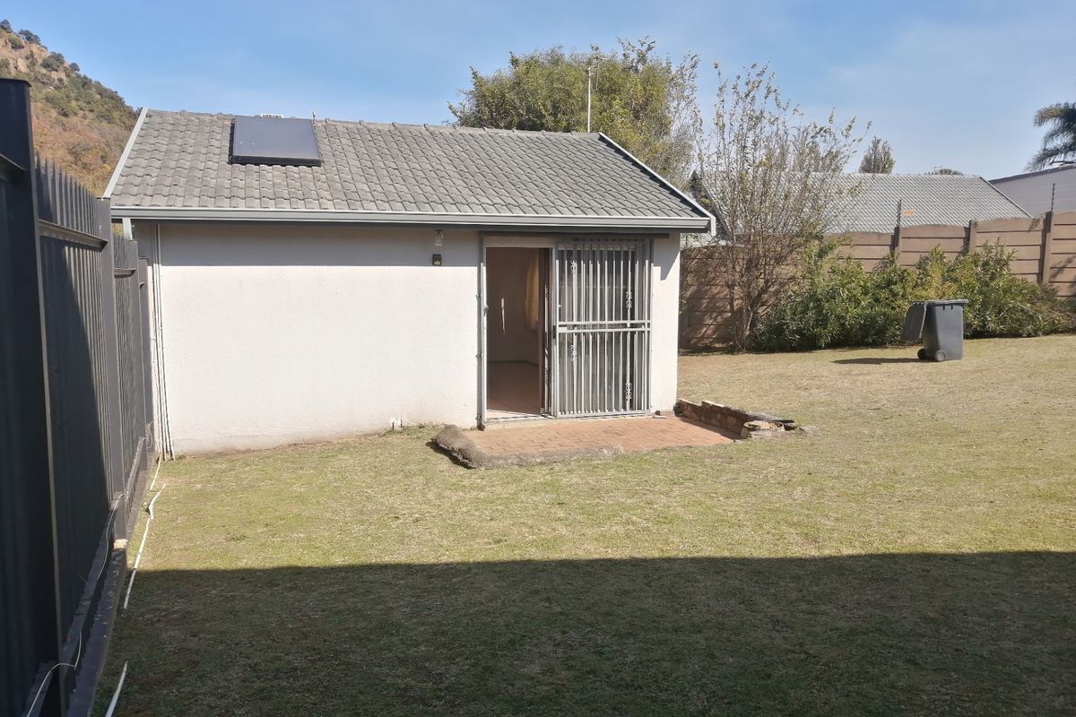 House For Sale In Johannesburg - Photo 3