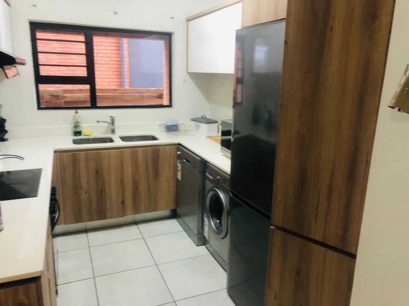 Apartment Rental Monthly In Pretoria - Photo 9
