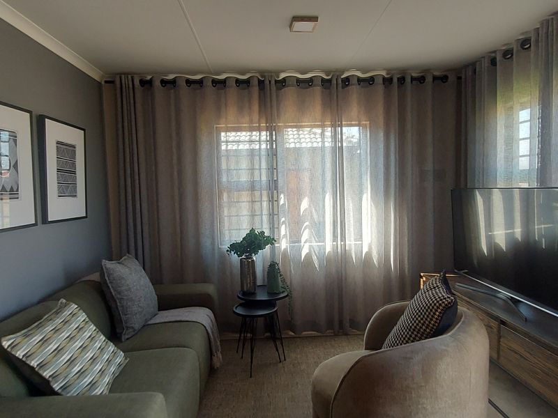 House For Sale In Soshanguve - Photo 8