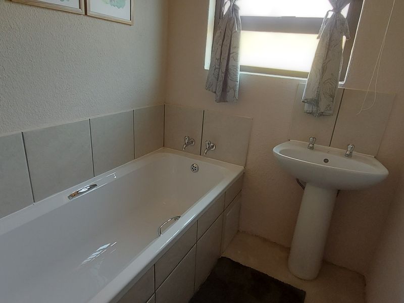 House For Sale In Soshanguve - Photo 5