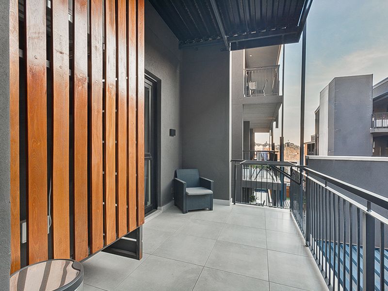 Apartment Rental Monthly In Sandton - Photo 7