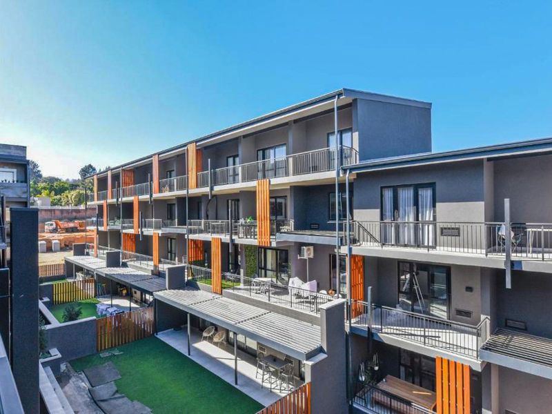 Apartment Rental Monthly In Sandton - Photo 1