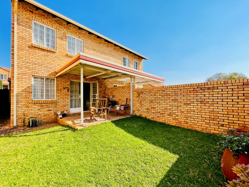 Townhouse For Sale In Centurion - Photo 7