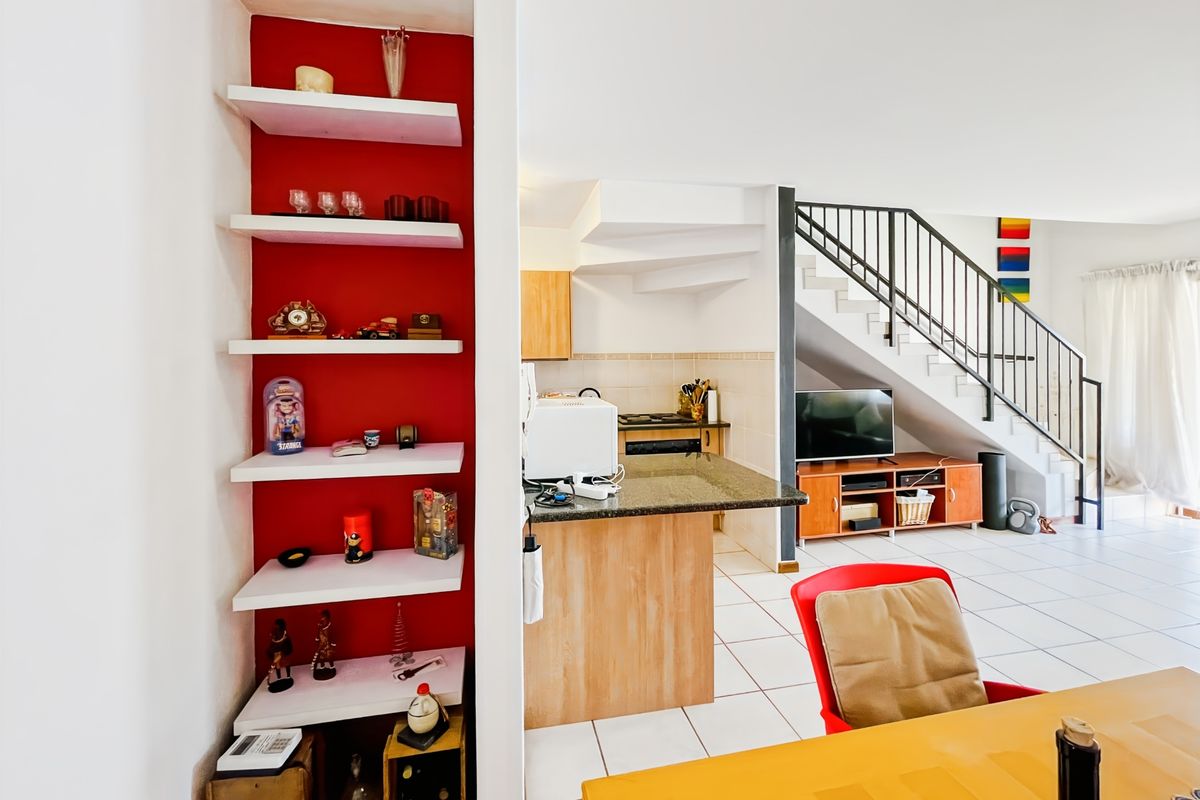 Townhouse For Sale In Centurion - Photo 4