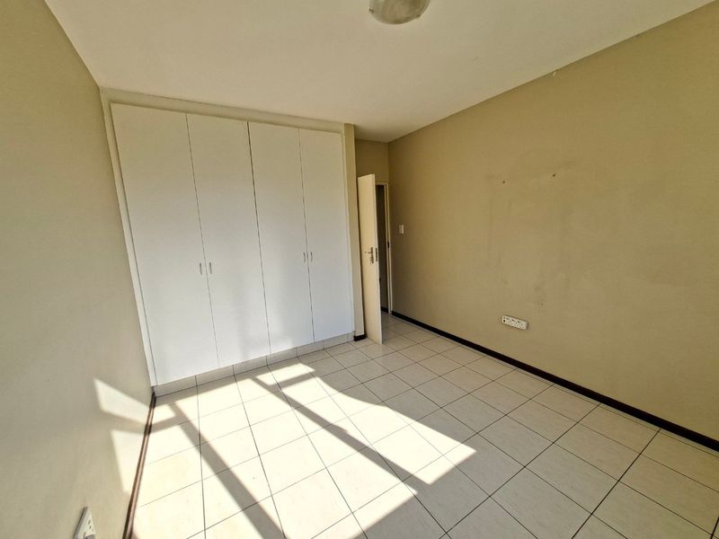 Apartment Rental Monthly In Mount Edgecombe - Photo 8
