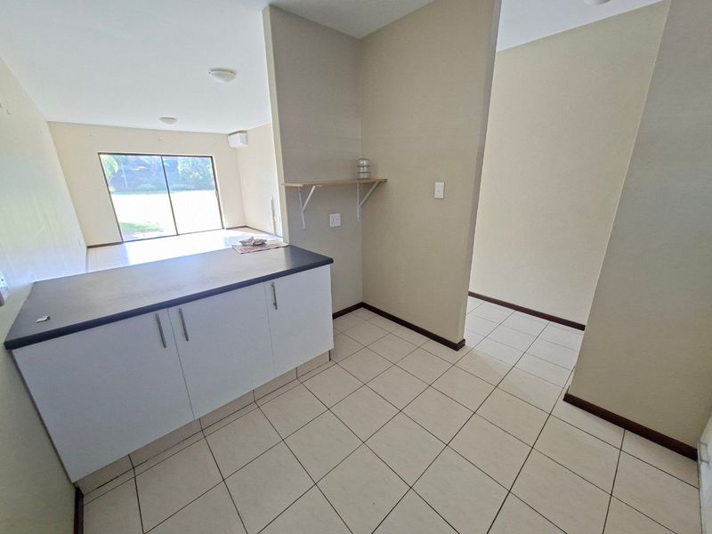 Apartment Rental Monthly In Mount Edgecombe - Photo 3
