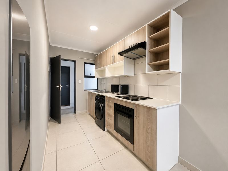 Apartment For Sale In Kempton Park - Photo 2