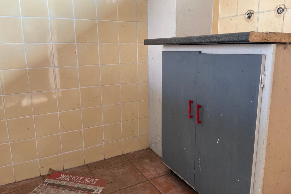 Apartment For Sale In Pretoria - Photo 2