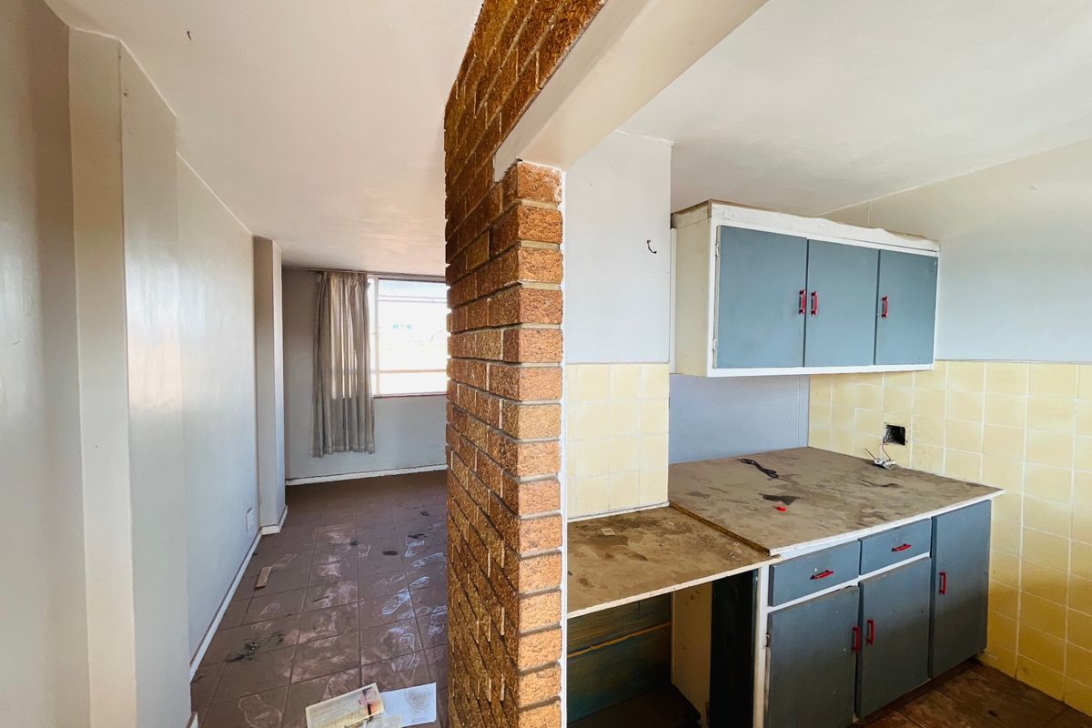 Apartment For Sale In Pretoria - Photo 5