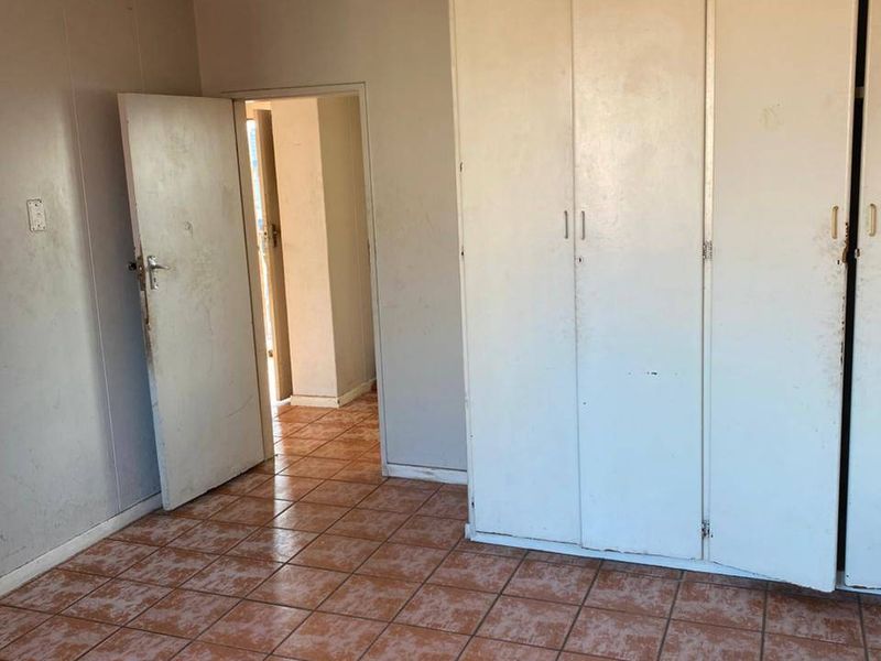 Apartment For Sale In Pretoria - Photo 6