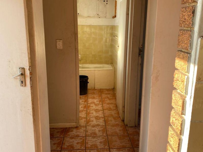 Apartment For Sale In Pretoria - Photo 9
