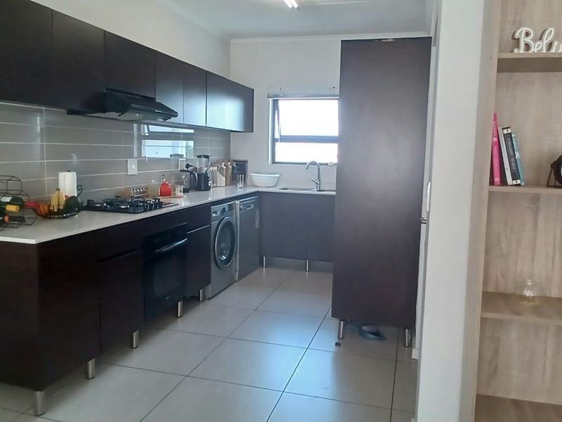 Apartment For Sale In Edenvale - Photo 4