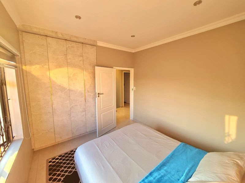 Townhouse For Sale In Port Shepstone - Photo 8