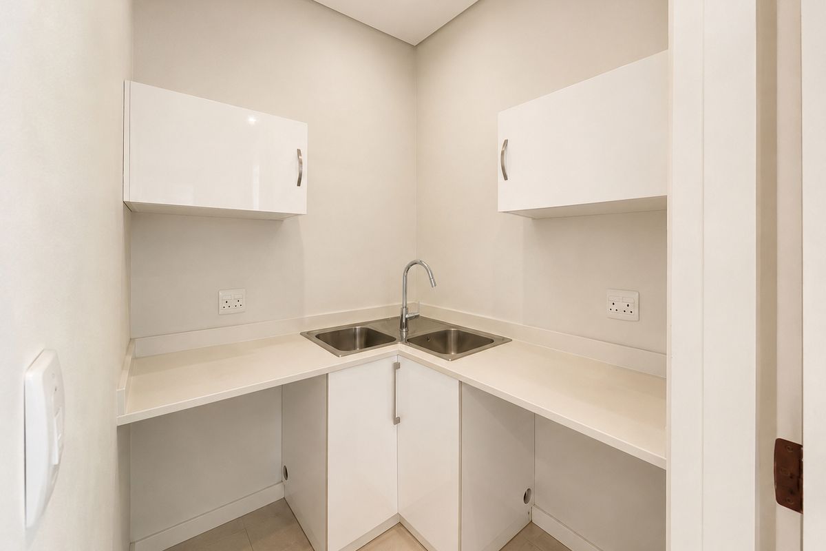 Apartment Rental Monthly In Sandton - Photo 5