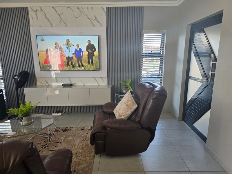 House For Sale In Pretoria - Photo 4