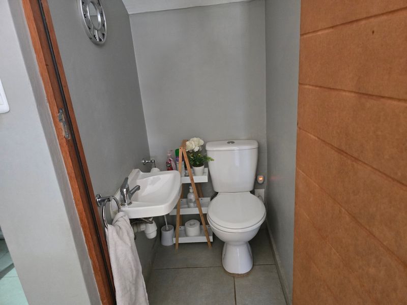 House For Sale In Pretoria - Photo 5