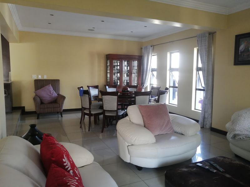 House For Sale In Johannesburg - Photo 8