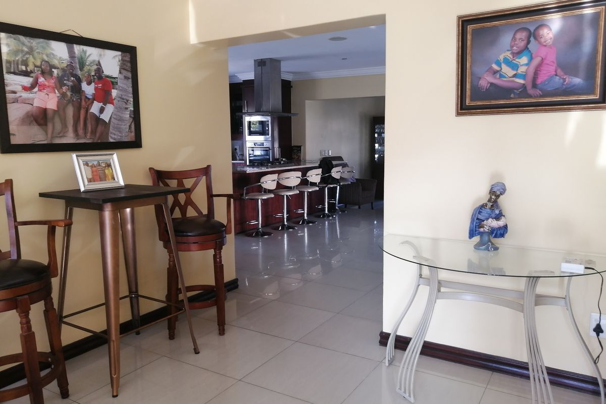 House For Sale In Johannesburg - Photo 5